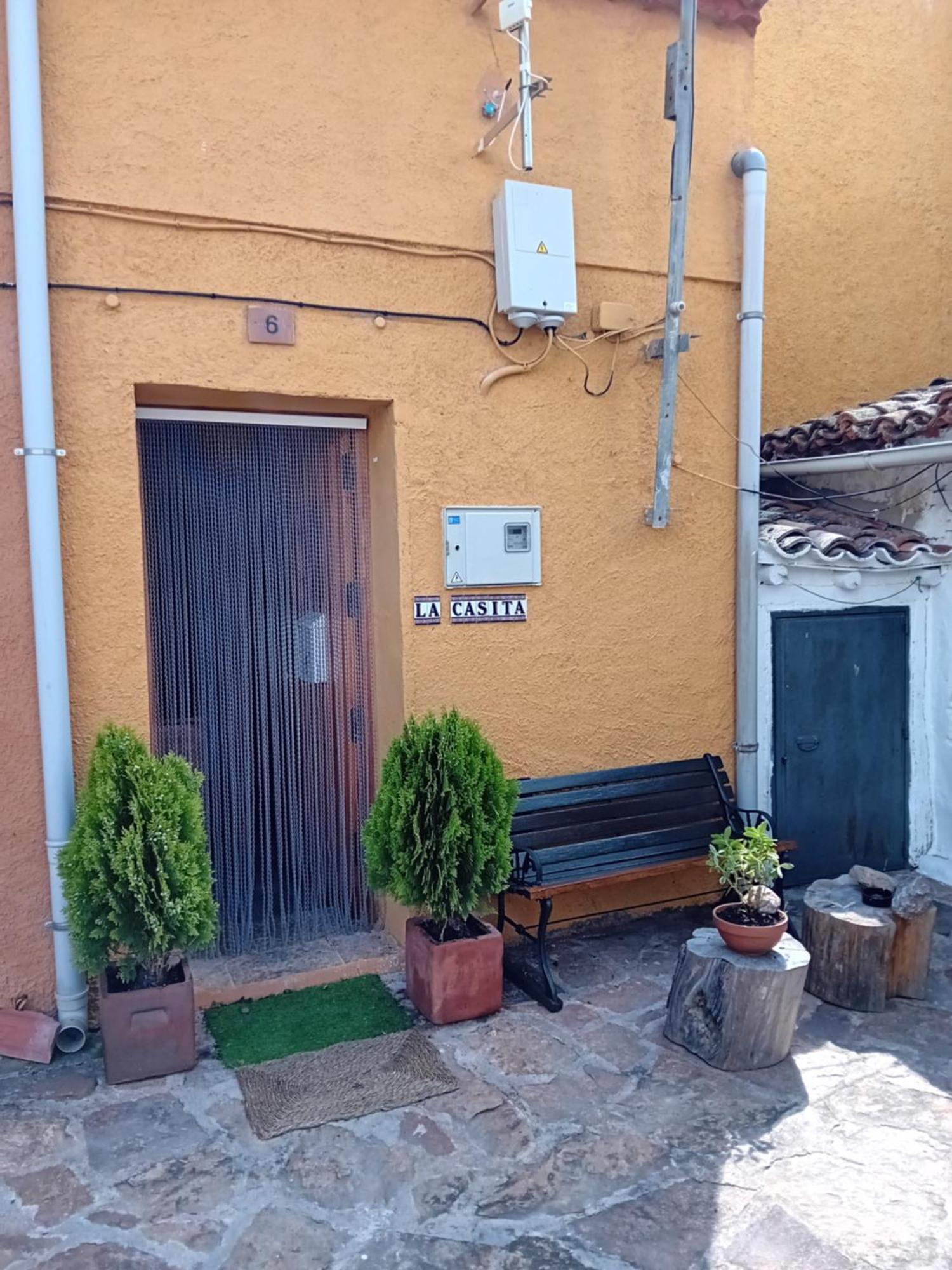 Casita Con Encanto: Tranquil Sierra Madrid Retreat with Wi-Fi Villavieja del Lozoya Exterior photo